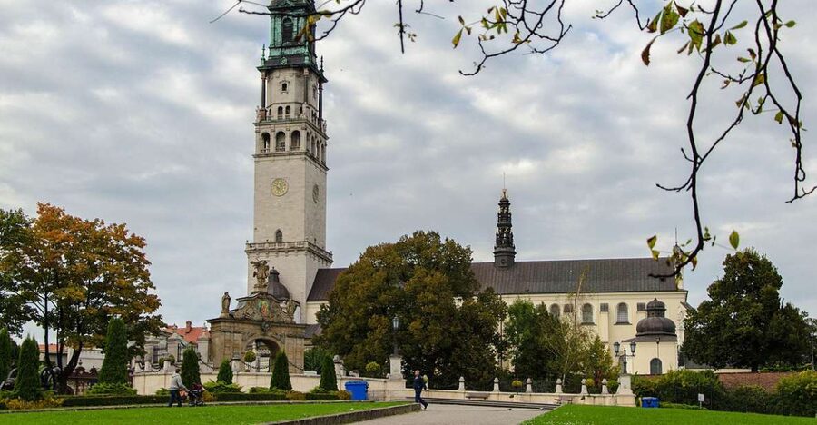 From Krakow: Częstochowa, Black Madonna and Lagiewniki Tour - Practical advice before you go