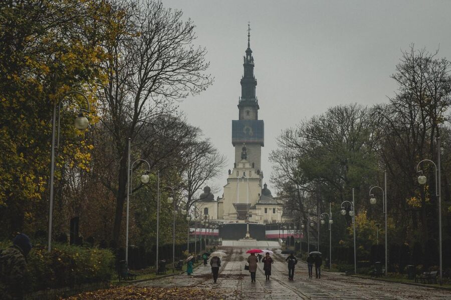From Krakow: Częstochowa "Black Madonna" Day Tour - Free Time in Częstochowa After the Monastery