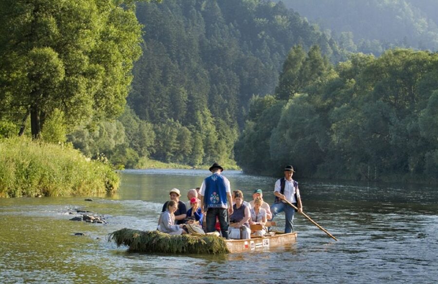 From Krakow: Dunajec River Gorge Rafting Tour - Why the Dunajec Gorge makes a good day trip