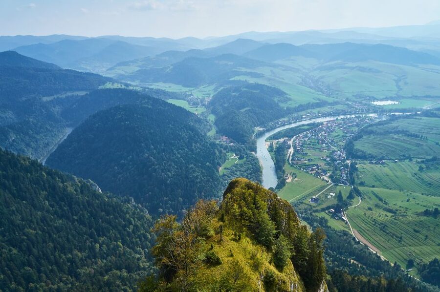 From Krakow: Dunajec River Rafting - Boarding the traditional Dunajec watercraft