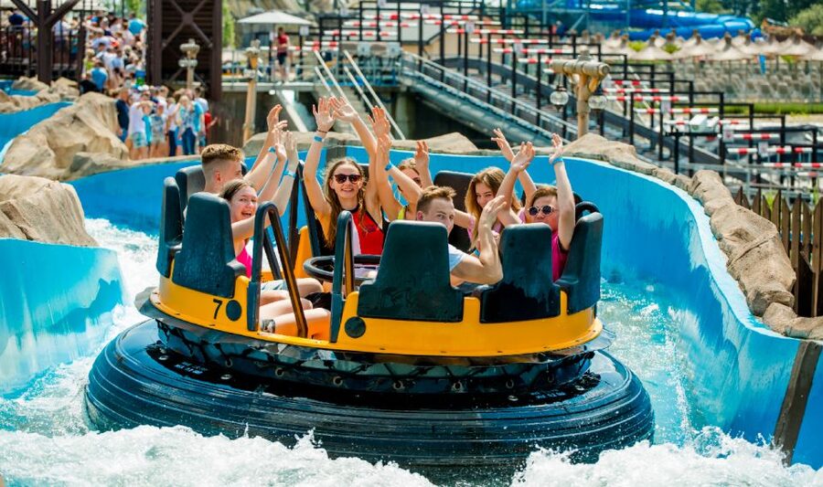 From Kraków: Energylandia Amusement Park Transfer and Entry - Entering a 74-hectare amusement park