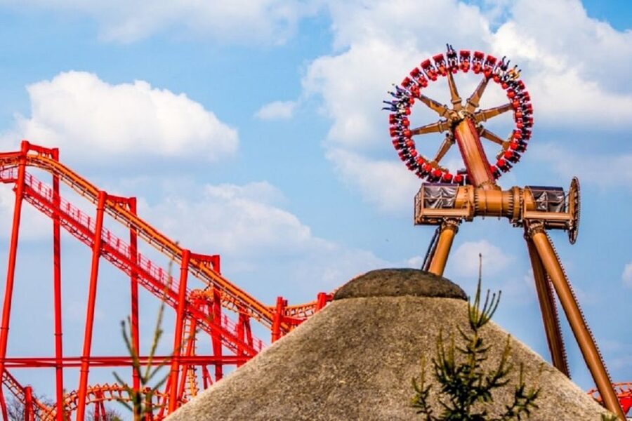 From Kraków: Energylandia Amusement Park Transfer and Entry - Cooling off in the water zone