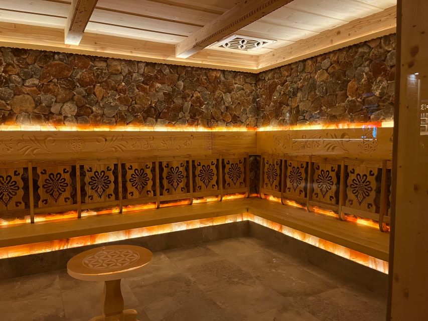 From Krakow: Full-Day Chocholowska Thermal Bath Tour - Arriving at the thermal baths