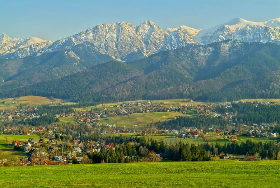 From Krakow: Full-Day Tour of Zakopane and Tatra Mountains - Peksowy Brzyzek Cemetery and Zakopane’s wooden church