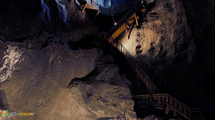 From Krakow: Guided Tour in Wieliczka Salt Mine - Why Wieliczka feels different from an ordinary mine
