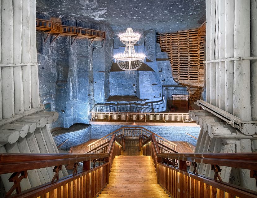 From Krakow: Guided Wieliczka Salt Mine and Chapel Tour - St. Kinga’s Chapel and the art of salt