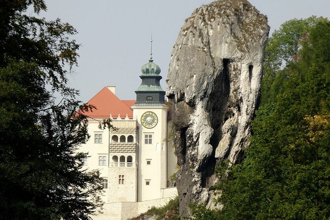 From Krakow: Ojcow National Park and Pieskowa Skala Castle - Pieskowa Skała Castle and its Renaissance courtyard
