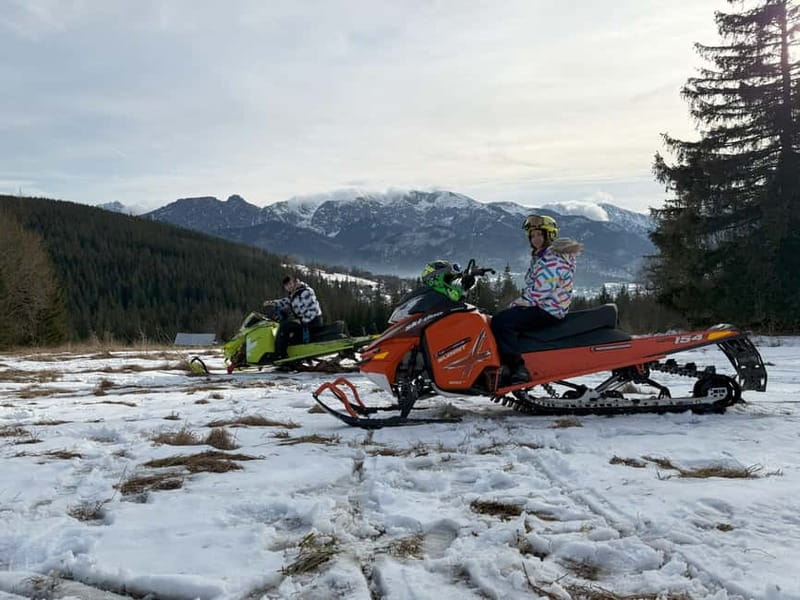 From Krakow: Snowmobile, Zakopane & Chochołowskie Baths - Chochołów’s wooden houses and highlander traditions