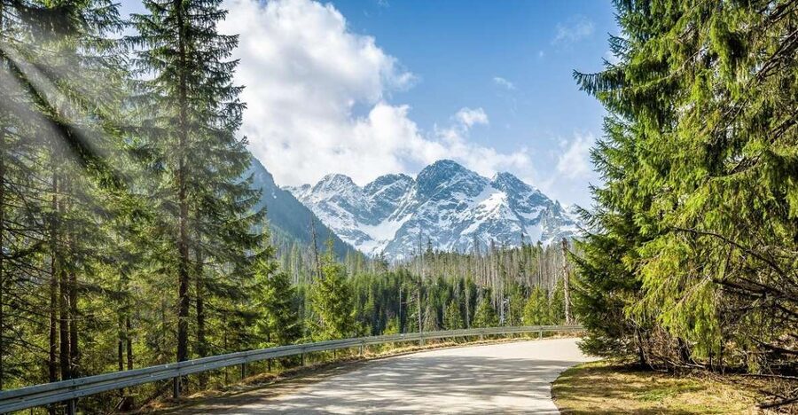 From Krakow: Tatra Mountains and Morskie Oko Hike - Arriving at Morskie Oko at 1,395 meters