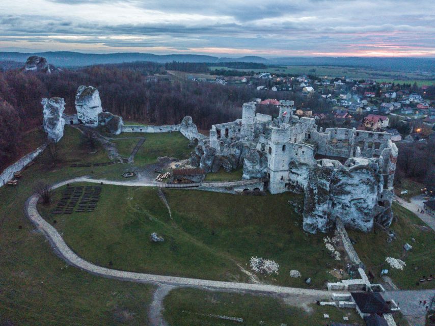 From Krakow: Trail of the Eagles’ Nests Day Tour - Ogrodzieniec, the biggest visual payoff