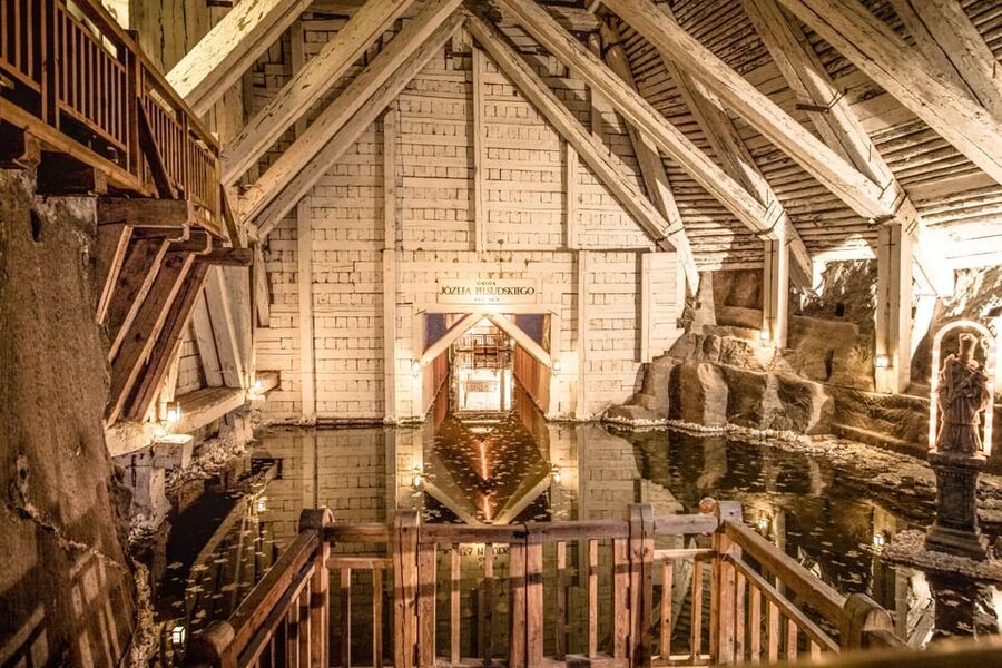 From Krakow: Wieliczka Salt Mine Guided Tour & Pickup Option - What the two-hour route shows you