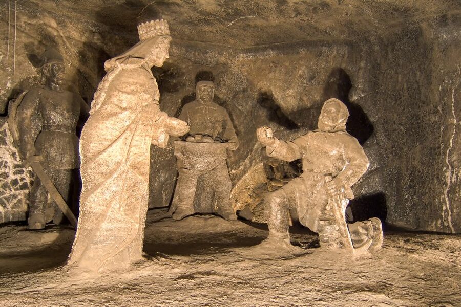 From Krakow: Wieliczka Salt Mine Half-Day Guided Tour - Why Wieliczka is worth half a day from Krakow