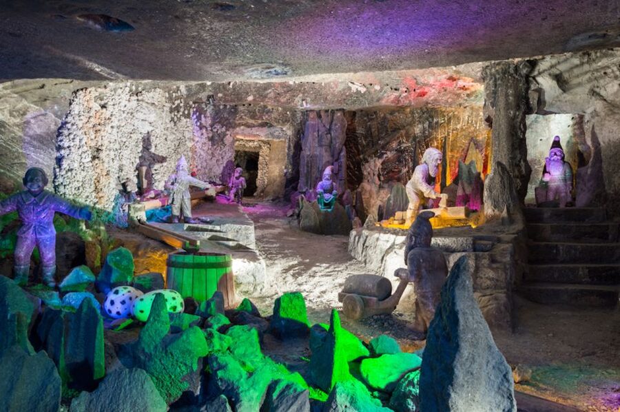 From Krakow: Wieliczka Salt Mine Tour with Guide - The 30-minute transfer from Krakow