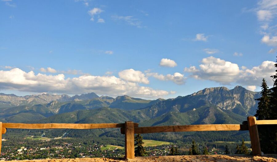 From Krakow: Zakopane Day Tour with Tasting & Funicular Ride - Timing, clothing, and practical preparation