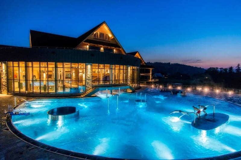 From Krakow: Zakopane + Thermal Baths - Chochołów and its wooden highlander homes