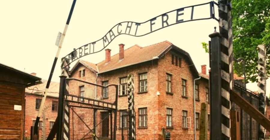 From Warsaw: Auschwitz Day Tour by Private Car with Lunch - Why This Auschwitz Day Trip Requires a Full Day