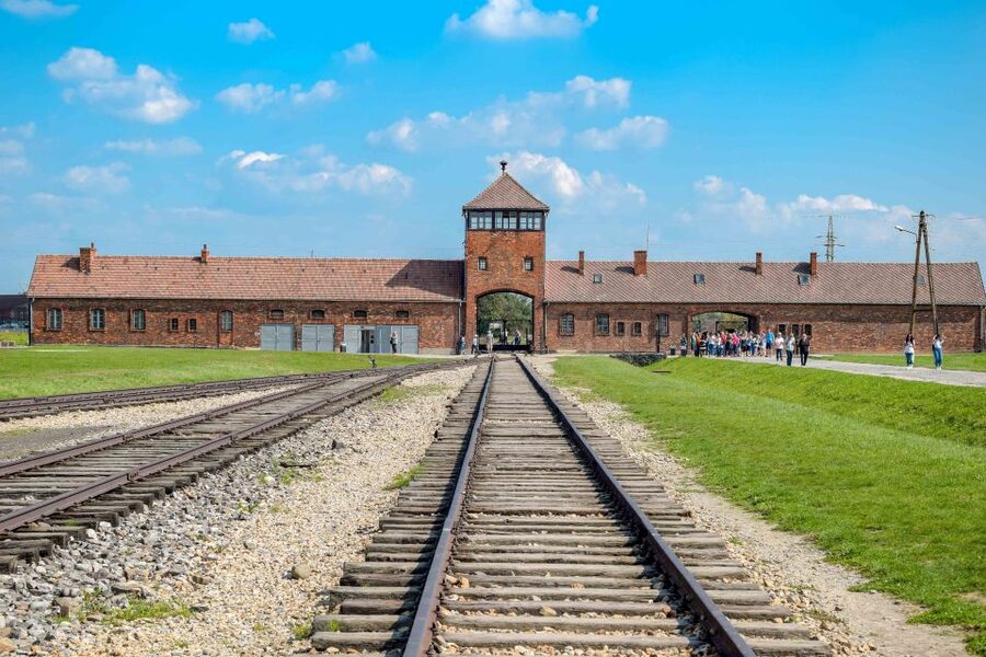 From Warsaw: Guided Tour to Auschwitz-Birkenau and Krakow - Entering Auschwitz I