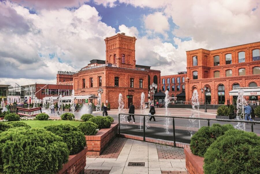 From Warsaw: Lodz Private Full-Day Tour - Old Town Square and the lost Jewish quarter