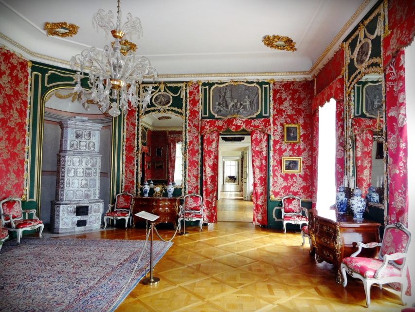 From Warsaw: Mazovian gardens & palaces full day tour - Nieborow Palace and the Radziwill residence