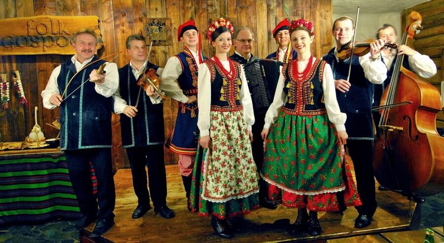 From Warsaw: Mazovian gardens & palaces full day tour - Who will enjoy this day most?