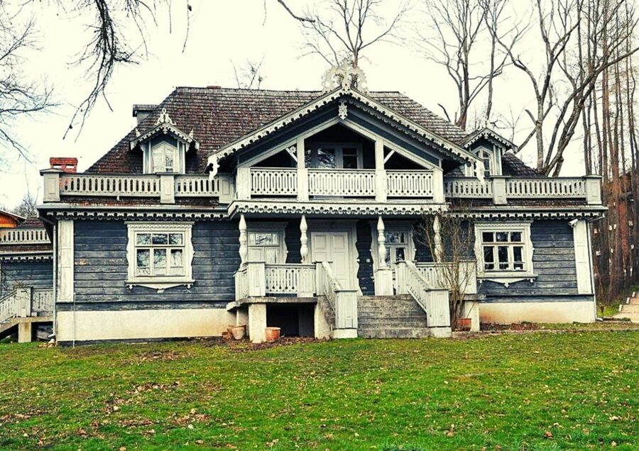 From Warsaw: Small-Group Tour to Bialowieza National Park - Bialowieza Towarowa and the former railway station