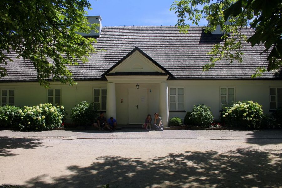 From Warsaw: Tour to Chopin's Birthplace - Żelazowa Wola - Key points to know before booking