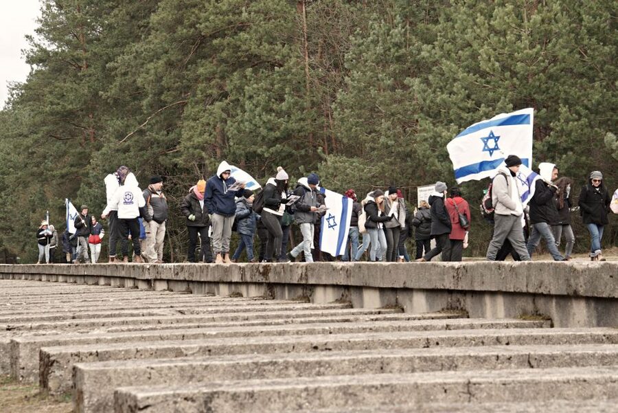From Warsaw: Treblinka Camp 6-Hour Private Tour - The museum model, recovered objects, and survivor testimony
