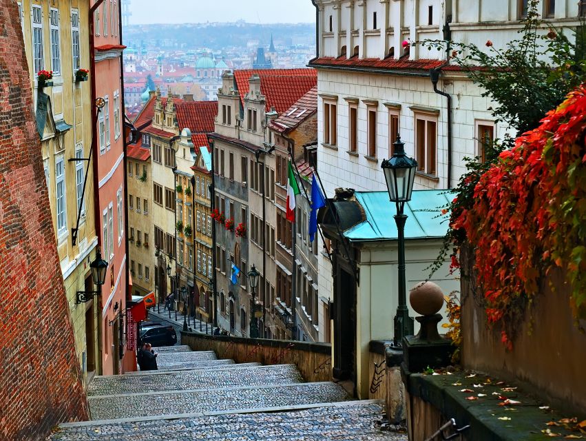 From Wroclaw: Prague Day Trip - Choosing between a bus, walking tour, and private guide