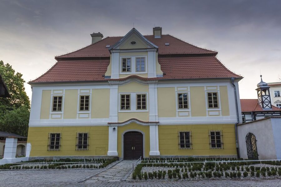 From Wrocław: Świdnica Church of Peace Private Tour - Arriving at the Church of Peace