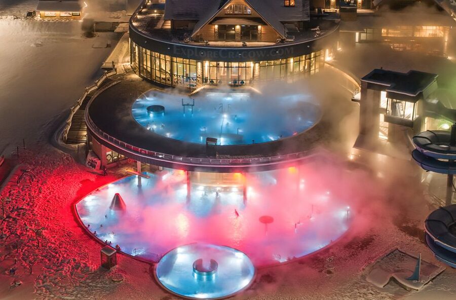 From Zakopane: Chocholow Thermal Baths with Hotel Transfers - Three hours of pools, jacuzzis, and saunas