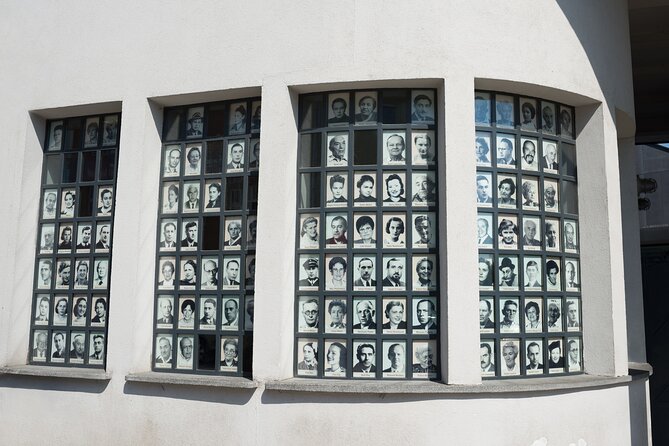 Full-Day Kazimierz, Schindler's Factory and Former Ghetto Tour - Crossing into the former ghetto in Podgórze