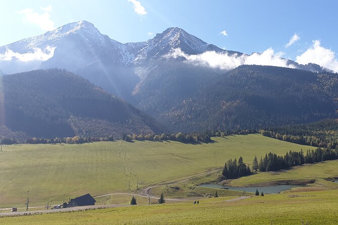 Full-Day Private Tour of Slovakia Treetop Walk and Zakopane - The long ride between Krakow and the mountains