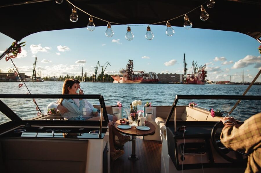 Gdańsk : Catamaran River Cruise - The Long Bridge and Gdańsk’s famous crane