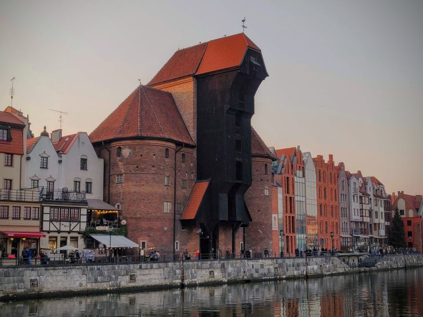 Gdańsk City Sights & History Guided Walking Tour in English - WWII, the Polish Post Office, and the start of the war