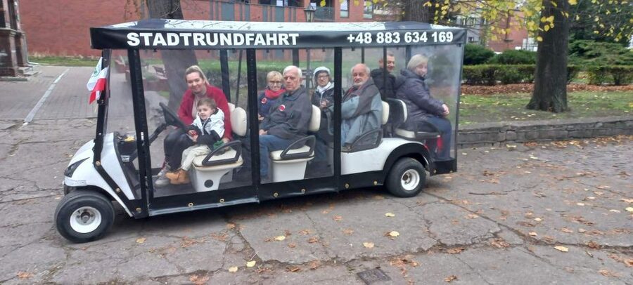 Gdansk: City Sightseeing Tour by Golf Cart/Buggy Guided Tour - Why a golf cart works well in Gdansk