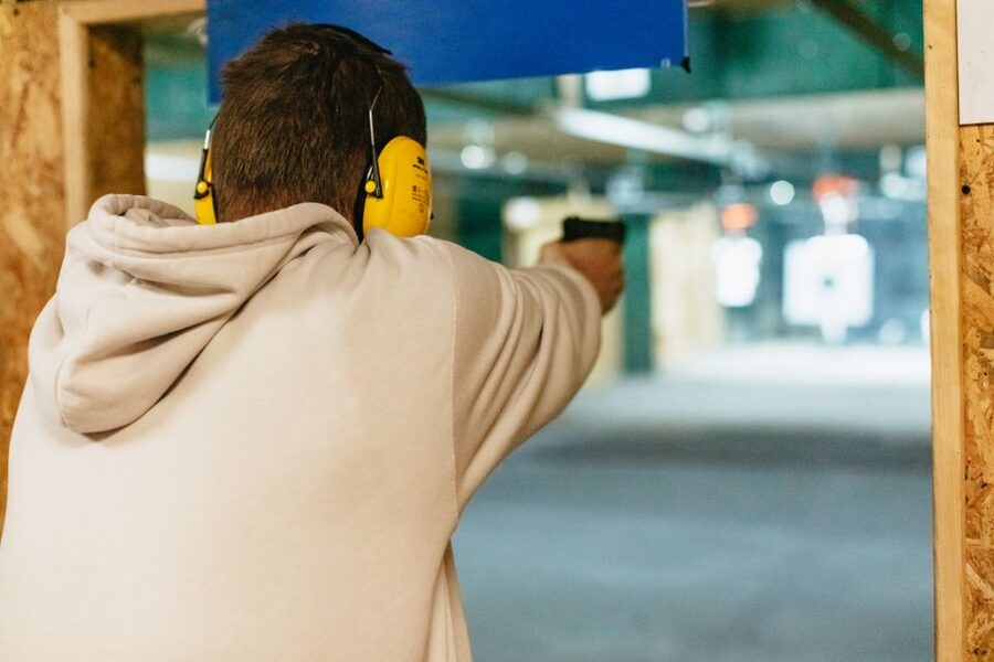 Gdańsk: Extreme Gun Shooting Experience with Transfers - How the shooting session works