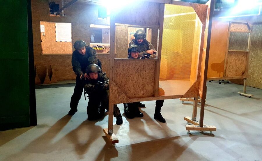 Gdansk: Firearm Shooting Experience with Instructor - Obstacles and shooting positions for a harder test