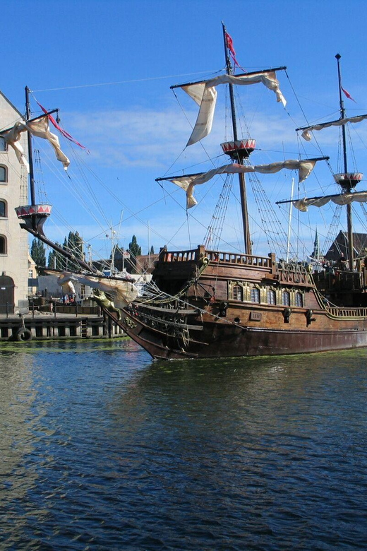 Gdansk: Guided Round-Trip Cruise to Westerplatte - The return trip brings the music