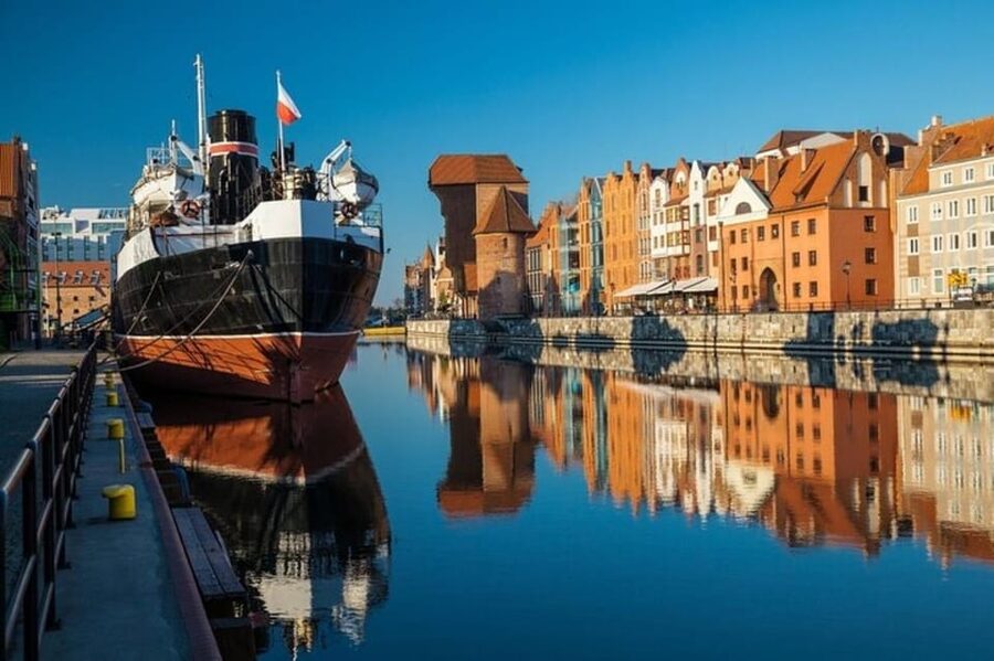 Gdansk : Highlights & Hidden gems Walking Tour - Starting at Długi Targ 20