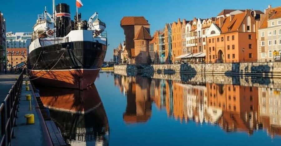 Gdansk : Highlights & Hidden gems Walking Tour - What private customization really adds