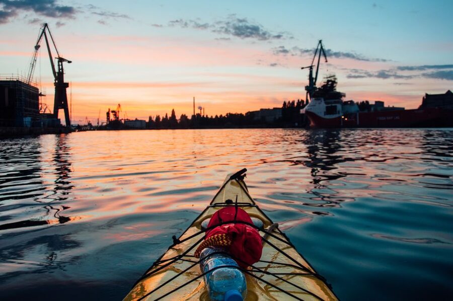 Gdańsk: Islands and Canals Private Kayak Tour - Olowianka Island and the Working Waterfront
