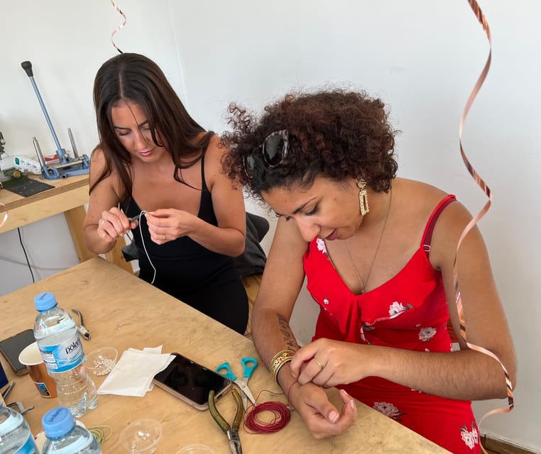 Gdansk: Jewelry Making Workshop with Amber - Choosing between amber, silver, resin, and more