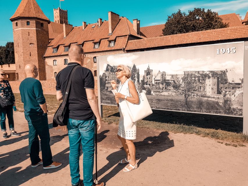 Gdansk: Malbork Castle Regular Tour - The Museum Rooms And Amber Collection