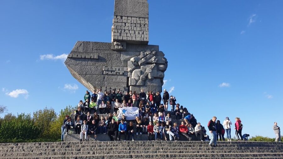Gdansk: Malbork Castle & Westerplatte Tour with Local Lunch - Key points at a glance