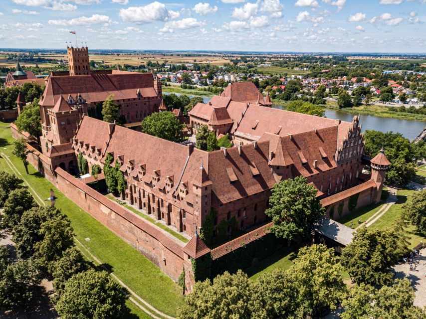 Gdansk: Malbork Castle & Westerplatte Tour with Local Lunch - Pickup, timing, and the shape of the day