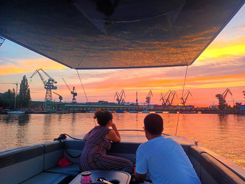 Gdańsk: Motława River Eco Cruise at Sunset with Prosecco - Key points to know before booking