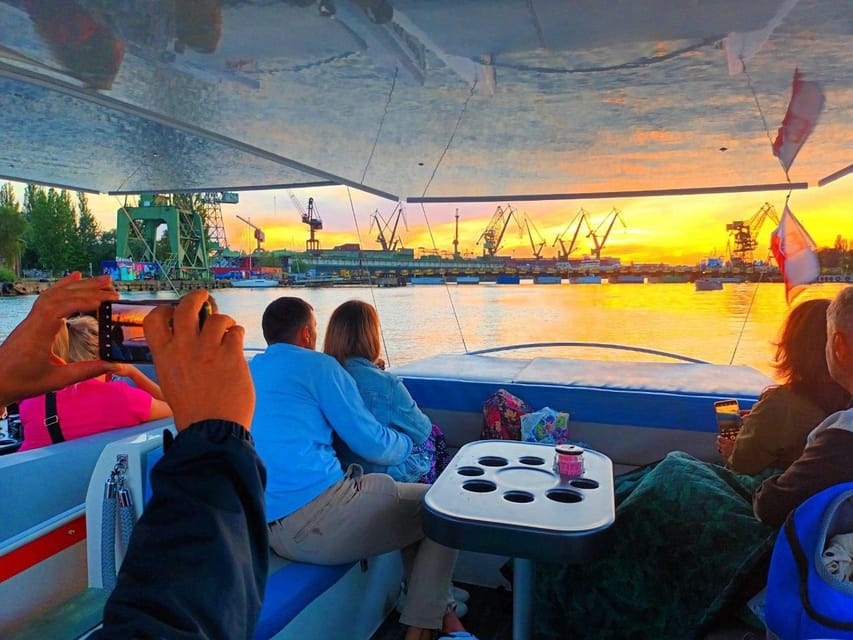 Gdańsk: Motława River Eco Cruise at Sunset with Prosecco - Who will enjoy this boat ride most?
