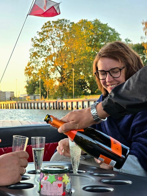 Gdańsk: Motława River Eco Cruise at Sunset with Prosecco - What this Gdańsk sunset cruise really offers
