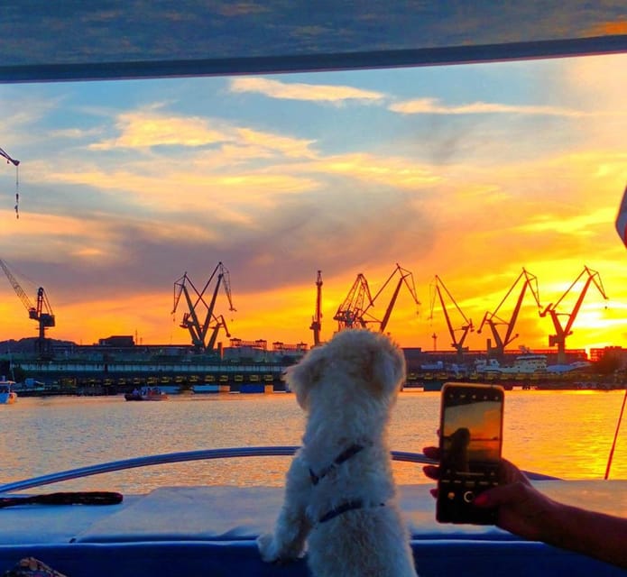 Gdańsk: Motława River Eco Cruise at Sunset with Prosecco - Sunset at the historic cranes