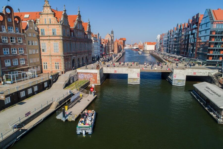 Gdańsk: Motlawa River Sightseeing Catamaran Cruise - Green Gate and the historic Crane